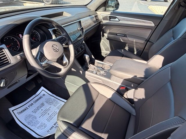 Certified 2021 Volkswagen Atlas Cross Sport SE FWD image 4
