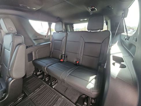 New 2026 GMC Yukon XL Denali w/ Sun & Power Step Package AWD/4WD image 27