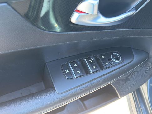 Used 2023 Kia Forte GT-Line FWD image 11