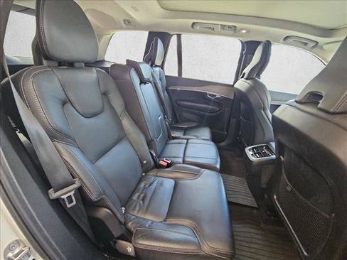 Used 2023 Volvo XC90 B6 Ultimate w/ Lounge Package AWD/4WD image 19