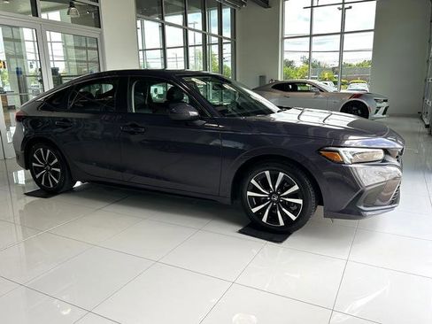 Used 2023 Honda Civic EX-L image 6