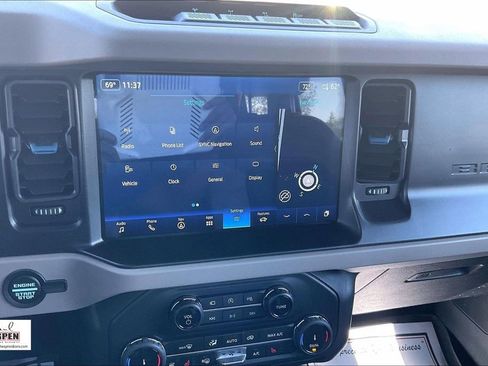 Certified 2022 Ford Bronco Wildtrak image 6