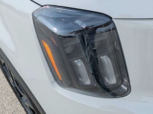 Certified 2025 Kia Telluride EX X-Line AWD/4WD image 10