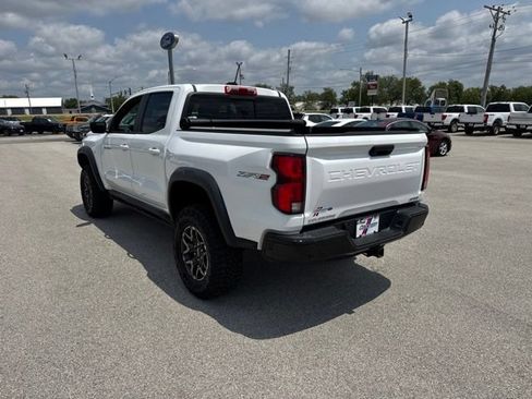Used 2024 Chevrolet Colorado ZR2 w/ ZR2 Convenience Package III AWD/4WD image 5