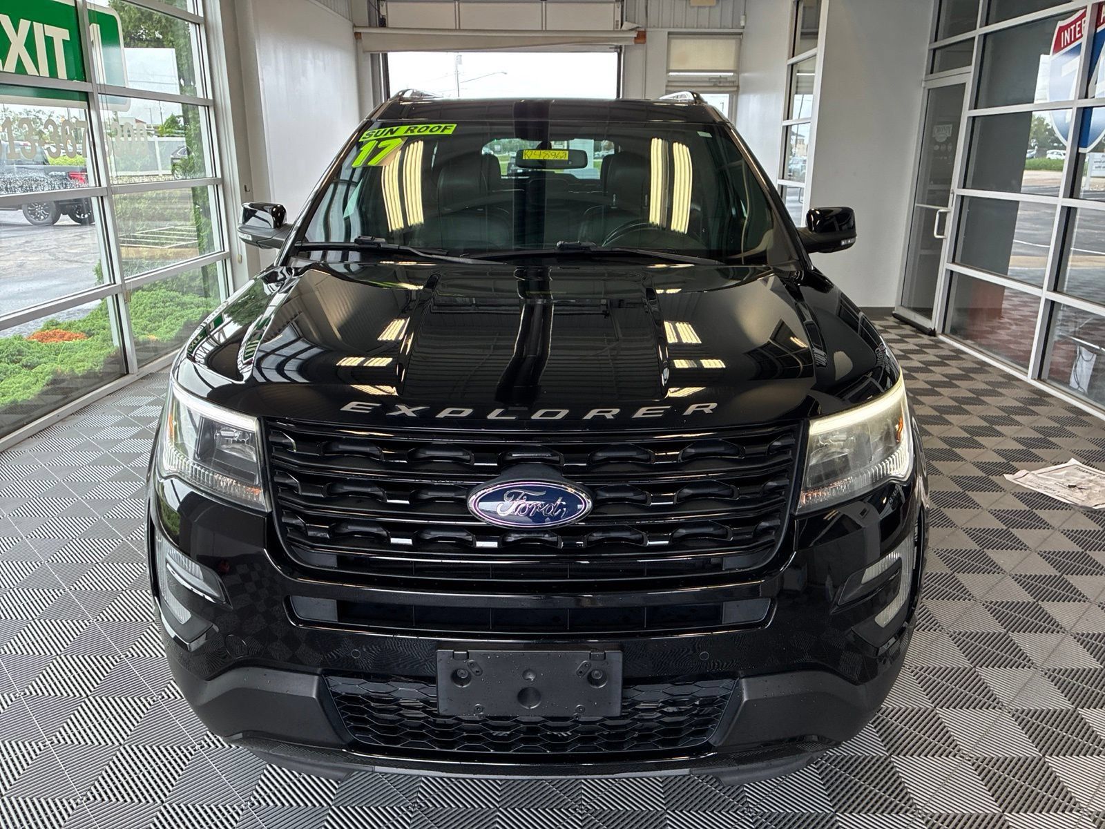 Used 2017 Ford Explorer Sport AWD/4WD image 2