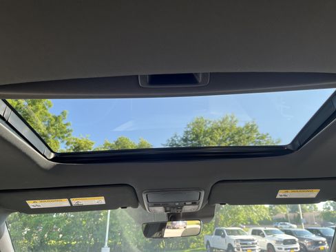 Used 2021 Honda Passport Touring image 17