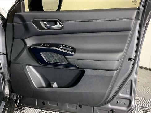 New 2026 Nissan Pathfinder Platinum w/ Cargo Package image 24