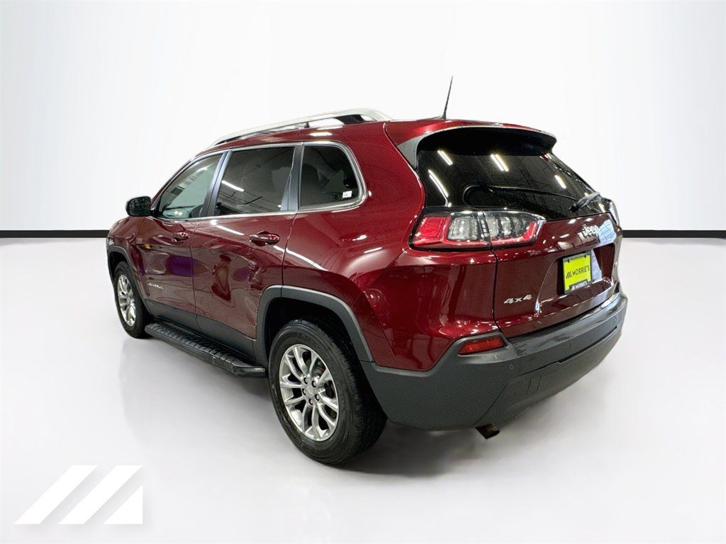 Used 2019 Jeep Cherokee Latitude Plus w/ Cold Weather Group AWD/4WD image 7