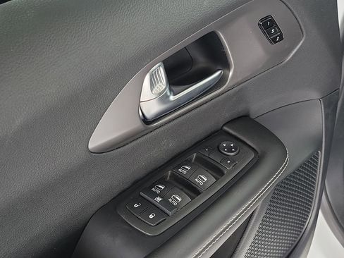 New 2026 Chrysler Pacifica Select image 15