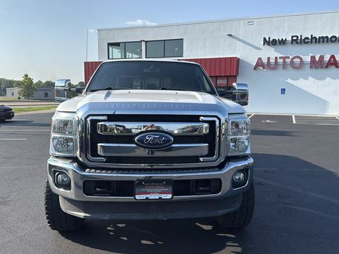 Used 2011 Ford F250 Lariat w/ Lariat Interior Pkg AWD/4WD image 8