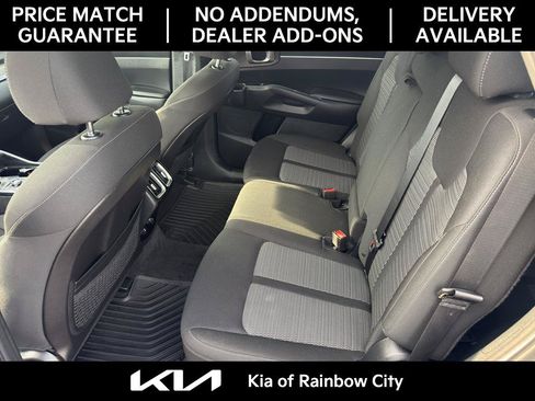 Used 2023 Kia Sorento LX FWD image 14
