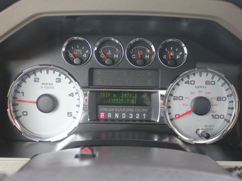 Used 2008 Ford F350 4x4 Crew Cab DRW Super Duty image 11