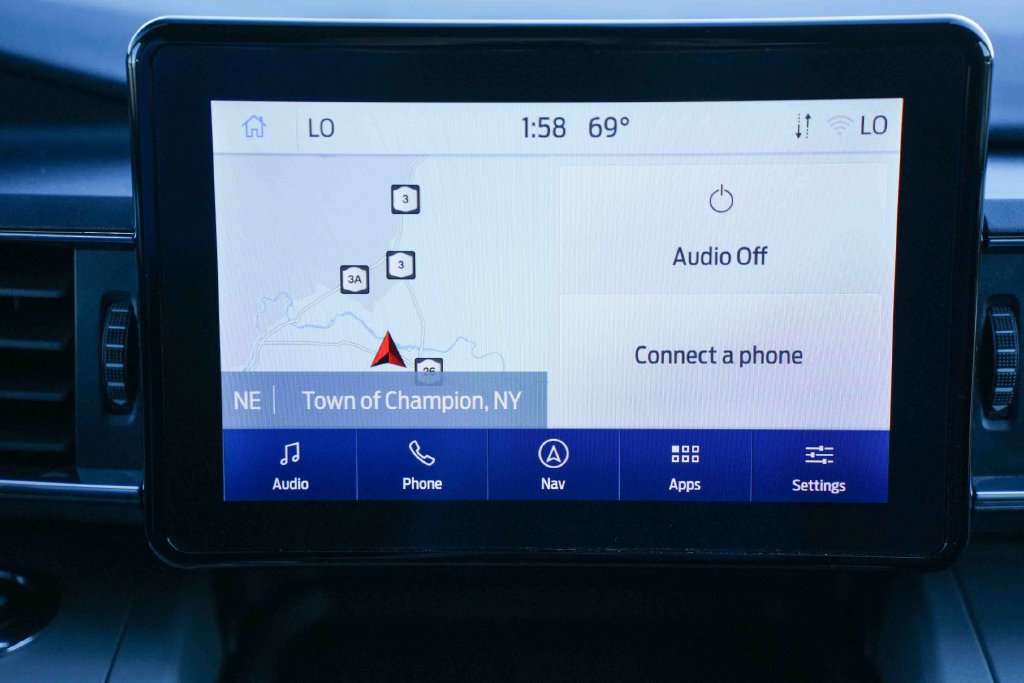 Used 2023 Ford Explorer XLT w/ Equipment Group 202A AWD/4WD image 39