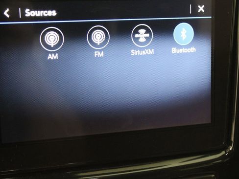 Used 2021 Chevrolet Traverse LT w/ LPO, Cargo Package image 43