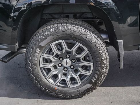 New 2026 Chevrolet Colorado Z71 w/ Technology Package AWD/4WD image 8