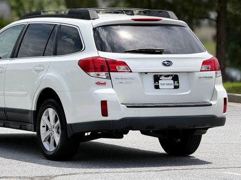 Used 2013 Subaru Outback 2.5i Limited AWD/4WD image 46