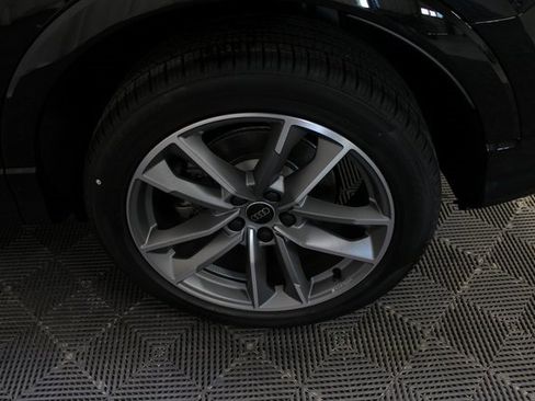 New 2025 Audi Q3 2.0T Premium image 28