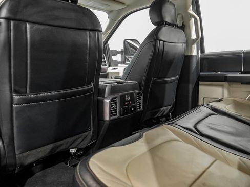 Used 2021 Ford F250 Limited AWD/4WD image 39