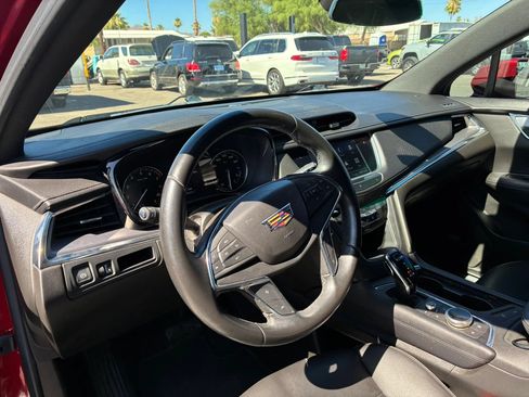 Used 2020 Cadillac XT5 Luxury FWD image 16