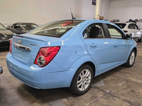 Used 2014 Chevrolet Sonic LT w/ Wheels and Fog Lamp Package FWD image 9