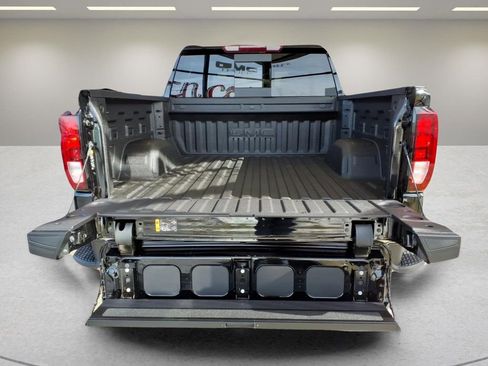 New 2026 GMC Sierra 1500 SLE AWD/4WD image 3