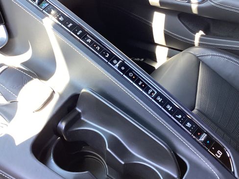 Used 2023 Chevrolet Corvette Stingray Premium Conv w/ 3LT image 31