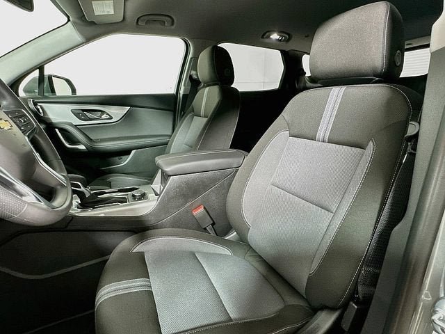 New 2026 Chevrolet Blazer LT w/ Convenience Package AWD/4WD image 9