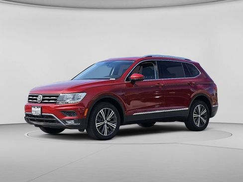 Used 2018 Volkswagen Tiguan SEL FWD image 6