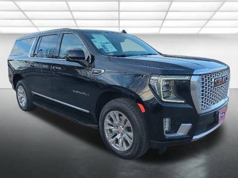 Used 2024 GMC Yukon XL Denali image 1