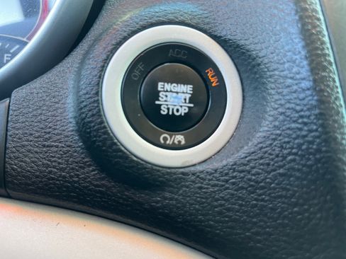Used 2020 Dodge Journey SE w/ SE Popular Equipment Group FWD image 30