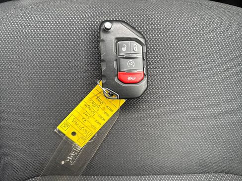 Used 2022 Jeep Wrangler Willys image 24