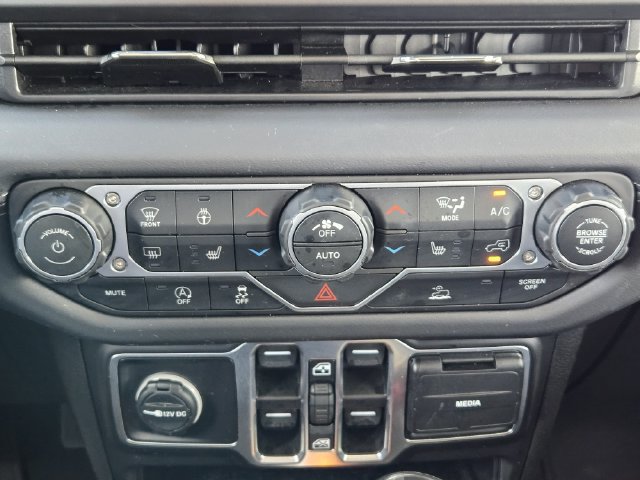 Certified 2026 Jeep Wrangler Unlimited Sahara AWD/4WD image 23