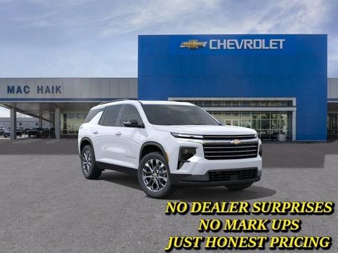 New 2026 Chevrolet Traverse LT FWD image 1