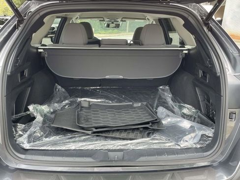 Used 2025 Subaru Outback Premium w/ Popular Package #1 image 10