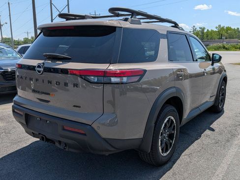 Used 2023 Nissan Pathfinder Rock Creek AWD/4WD image 8
