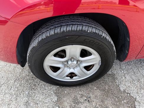 Used 2012 Toyota RAV4 4WD w/ Value Pkg image 9