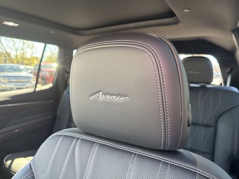 New 2026 Buick Enclave Avenir w/ Super Cruise Package AWD/4WD image 74