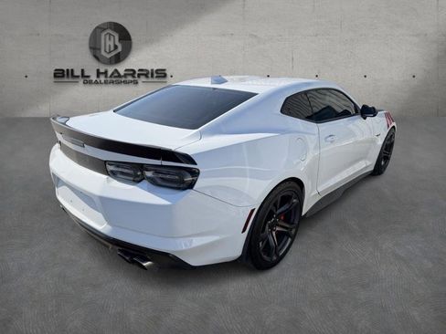 Used 2019 Chevrolet Camaro SS image 4