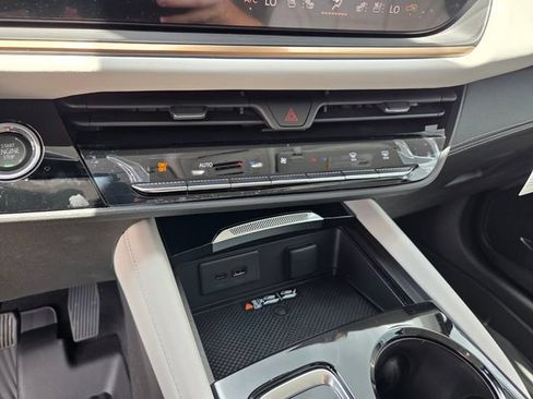 New 2026 Buick Envision Avenir AWD/4WD image 26