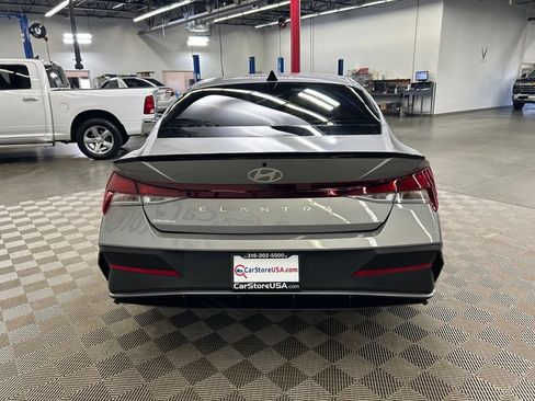 Used 2025 Hyundai Elantra Sport FWD image 10