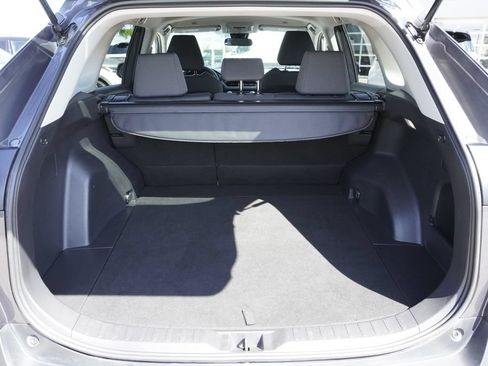 Used 2025 Toyota RAV4 XLE AWD/4WD image 31