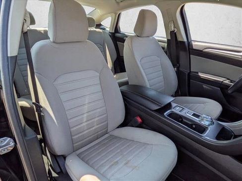Used 2020 Ford Fusion S FWD image 19