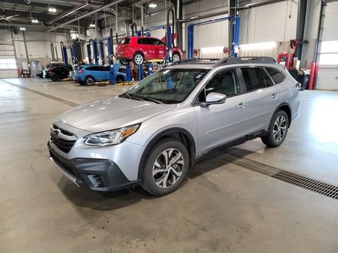 Used 2020 Subaru Outback Limited AWD/4WD image 3