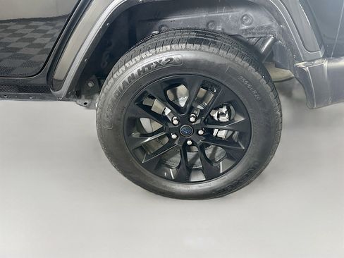 Used 2025 Jeep Wrangler Sahara w/ Safety Group image 11