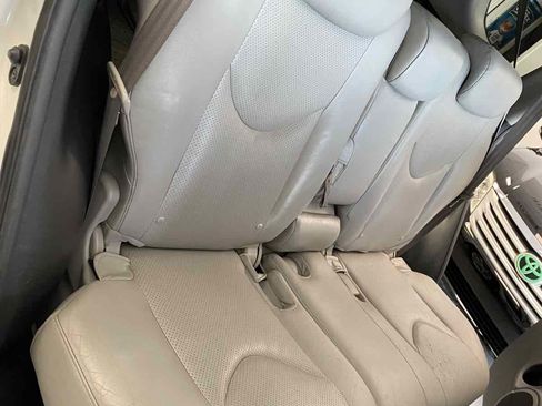 Used 2009 Toyota RAV4 Limited image 25