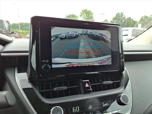 Used 2024 Toyota Corolla LE FWD image 27