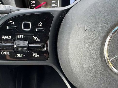 Used 2022 Mercedes-Benz Sprinter 2500 image 19