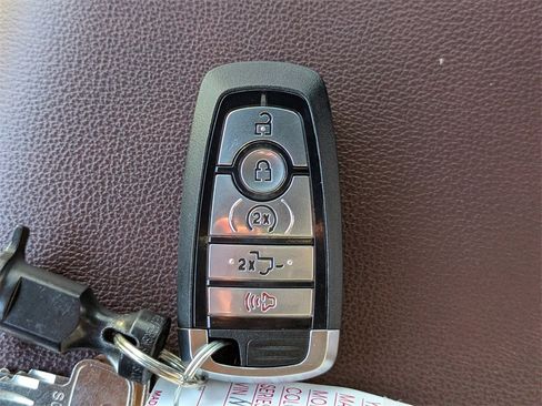 Used 2022 Ford F150 Lariat w/ Equipment Group 502A High image 32