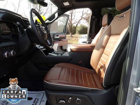 Used 2025 GMC Sierra 2500 Denali Ultimate image 32