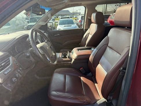 Used 2019 Chevrolet Suburban Premier image 17